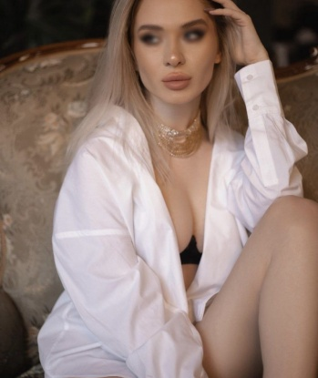 Марта, 21 год, 2 размер груди